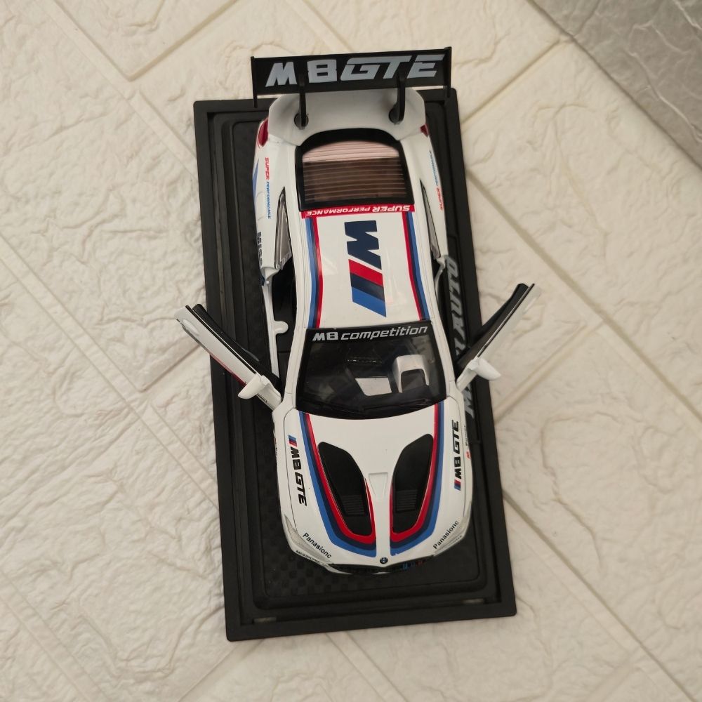 BMW M8 GTE Die-Cast Model Car – Premium Racing Edition Collectible