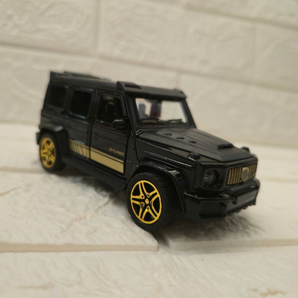 Black Luxury SUV Die-Cast Model with Gold Wheels – Premium Off-Road Collectible