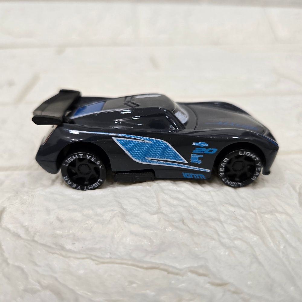 Black Racing Sports Car Toy – High-Speed Performance Model Vehicle