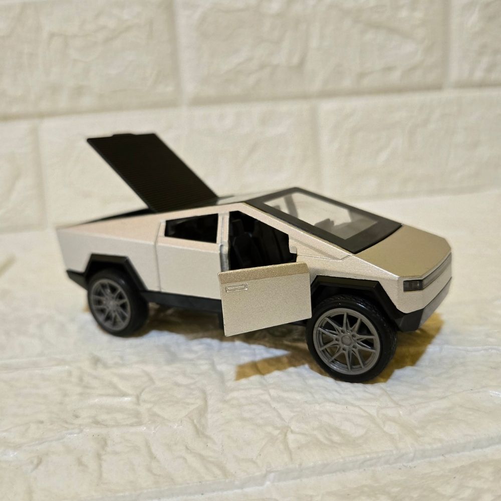 Futuristic Electric Pickup Die-Cast Model – Metallic Silver Collector’s Edition