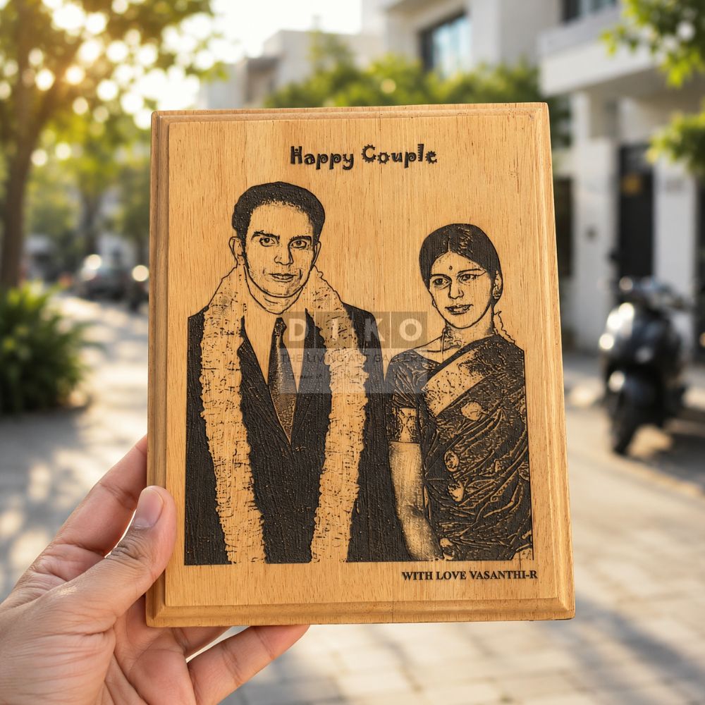 Personalized Couple Wooden Carvings Photo Plaque – Custom Handmade Anniversary & Wedding Gift