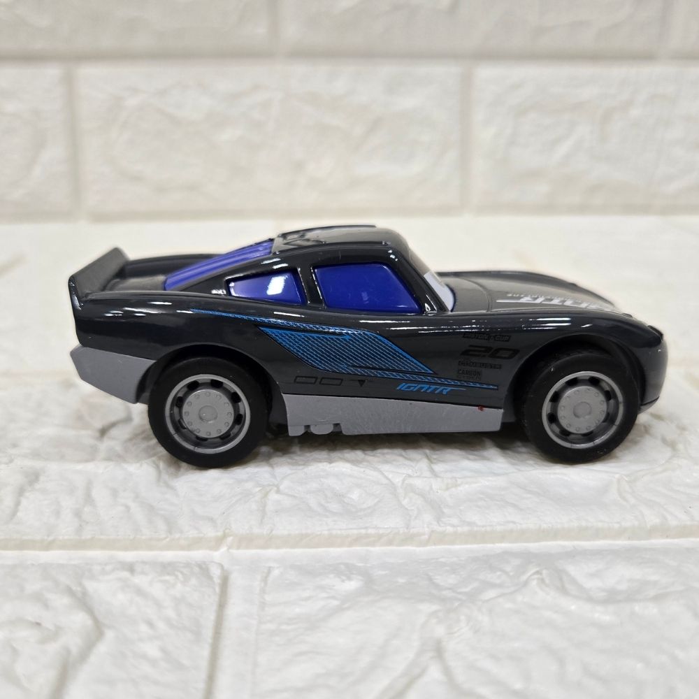 Lightning McQueen Dark Racer Car – Disney Cars Collectible Model