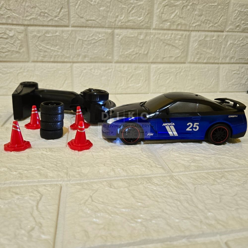 Remote Control Racing Sports Car with LED Lights – High-Speed RC Drift Car Set